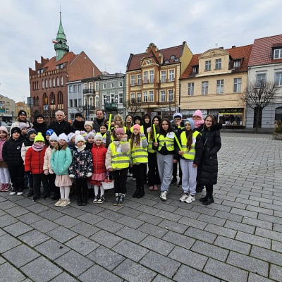 Akcja promująca bezpieczeństwo seniorów na ulicach miasta „Bądź widoczny – noś odblaski!”